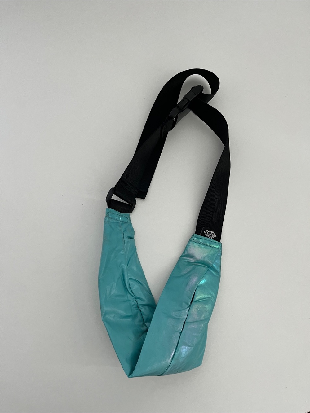 FREE PEOPLE MOVEMENT AQUA BLUE BUM BAG ZIP FOR WORKOUTS